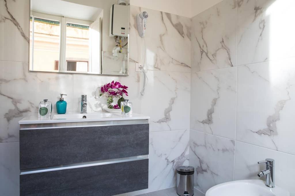 Pink Intimate Jacuzzi Suite Trastevere - Top Collection Rom Exteriör bild